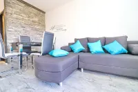 Apartment Marjana Prižba Hotels in Blato