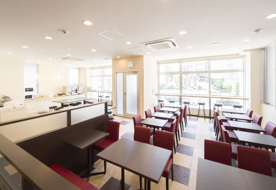 어바인 히로시마 센트럴의 온수 욕조 또는 사우나 시설