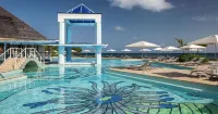 Sandals Regency la Toc All Inclusive Resort and Spa - Couples Only - مسبح