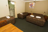 Green Gables Motel - 4 estrellas