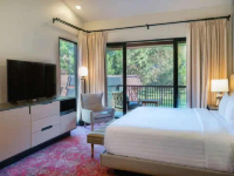 คลิฟฟ์โรส สปริงเดล คิวริโอ คอลเลกชั่น บาย ฮิลตัน โรงแรมในสปริงเดล