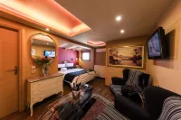 佩西恩達芬尼飯店 住宿飯店