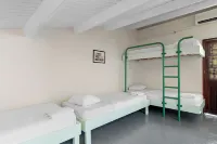 The Ritz Hostel Hotels in Willemstad