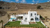On the Rocks Antiparos Hotels near Glaraki cruises