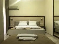 Tümay Hotel ビテツのホテル