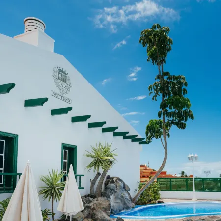 Aparthotel Neptuno Costadeje