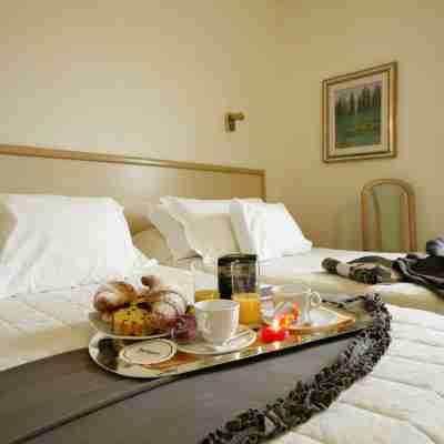 Hotel Bassetto Rooms