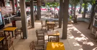 Central Beach Inn - breakfast