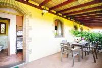 Agriturismo con piscina Poggio Pistolese VAL D'ELSA Cucina TIPICA toscana VACANZE nelle COLLINE della Val d'Elsa Montaione Hotel a Gambassi Terme