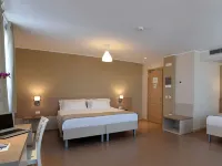 Nuovo Albergo Operai Hotels in Monfalcone