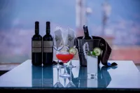 2000 Hotel Downtown Kigali - bar