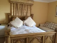 The Old Farm House Hotel a Swinton