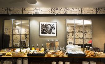 Hotel Espace Champerret