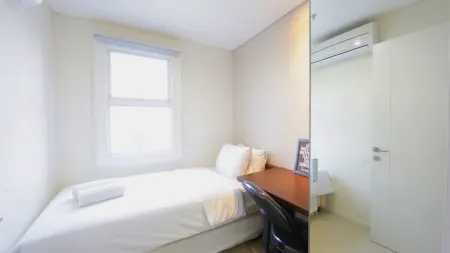 Clean and Cozy 2Br Apartment @ Parahyangan Residence