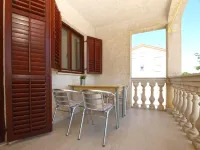 Apartments Vesna 718 - parking
