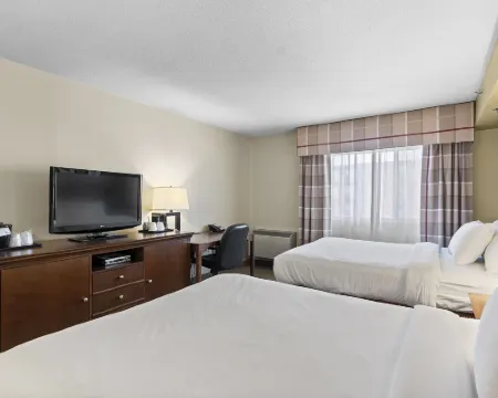 Travelodge Suites by Wyndham Regina / Eastgate Bay Hotels in Regina