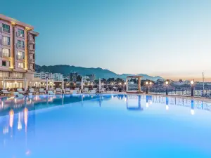 Les Ambassadeurs Hotel Casino&Marina