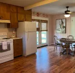 Betty's Place Charming 2-bedroom house in Oneonta with WiFi Close to Restaurants Hotels in Oneonta
