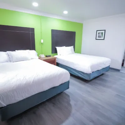 Rodeway Inn San Antonio Lackland AFB - SeaWorld Hotels near Acme Park