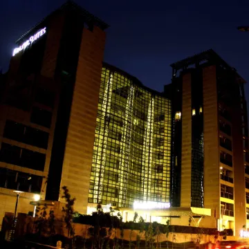 Iidl Suites Отели рядом с достопримечательностью «Храм Акшардхам»