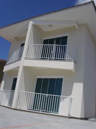 Studio Morro Das Pedras Отели рядом с достопримечательностью «Lagoinha do Leste»