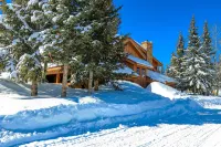 Arrowhead Mountain Lodge Hotels in Cimarron