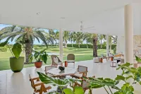 Magnificent 5BR Modern Tropical Villa With Pool