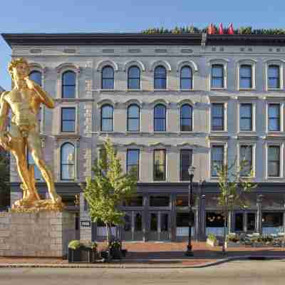 21C Museum Hotel Louisville Hotel Exterior