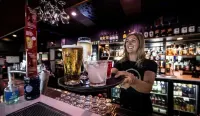 The Seaview Tavern Motel - bar