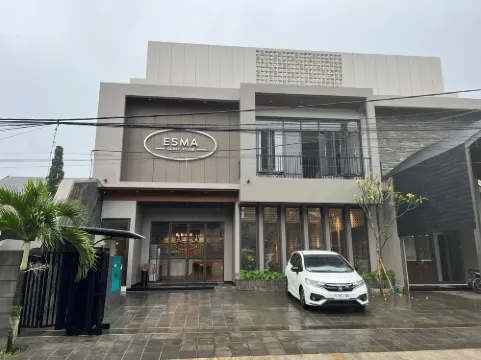 Esma Family GuestHouse