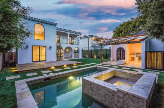 Bella Villa Hotels in Fairfax