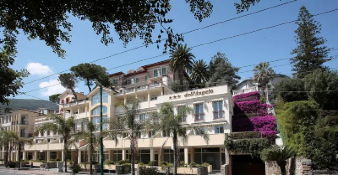 Residence Dell'Angelo Hoteles en 