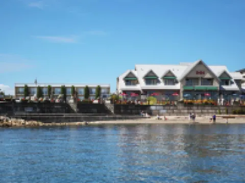Sidney Waterfront Inn & Suites Hotels in Sidney