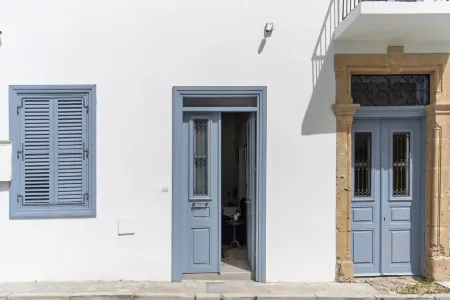 Traditional Cypriot House - to Hani - 1 Bedroom Отели в г. Никосия