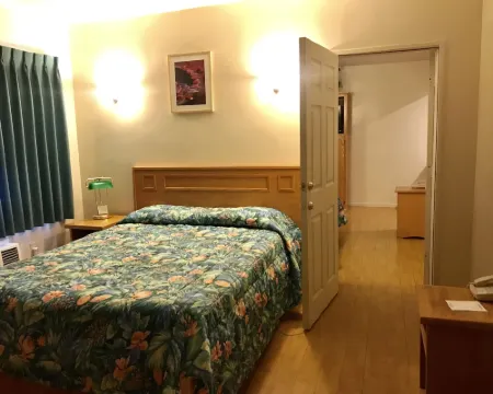 Sunrise Inn Hotels in Turlock