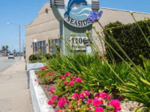 Discovery Inn Monterey Bay Hotels in Seaside