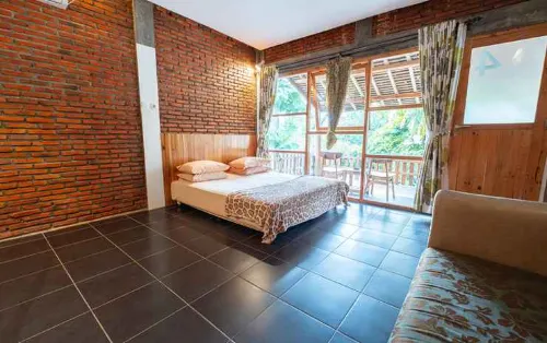 Pondok Cowet Batu Karas Hotels in Cimerak