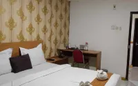 Votel Hotel De'Pratnya Kediri Hotels in Ngasem