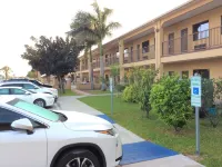 Texas Inn - Welasco/Mercedes - parking
