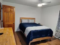 Cozy and Comfy with Lake Access
