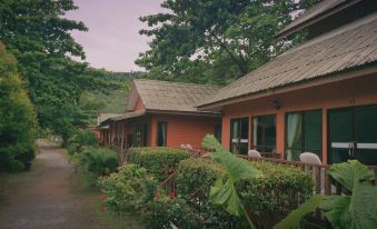 Lanta Cottage