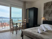 Affabilis VIP House