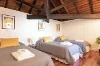 FLIPHAUS Mansion Paz Hotels in Colegiales