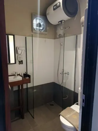 Nusantara Cabin & Coffee Отели в г. North Penajam Paser Regency