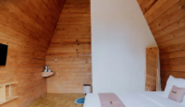 Sikunir Pondok Cabin By Travelink