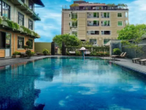 薩莎中轉酒店 尼甘布酒店