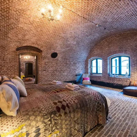 Fort Vuren Hotels in Dalem