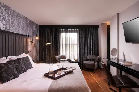 The Twelve Hotel