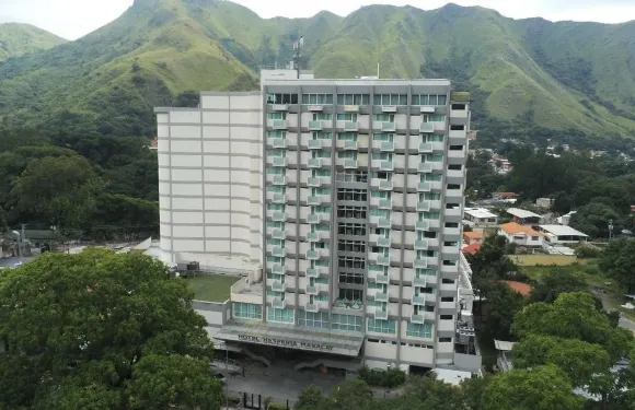 埃斯佩里亞馬拉凱