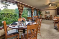 Highland Lake Inn & Resort - Flat Rock - breakfast